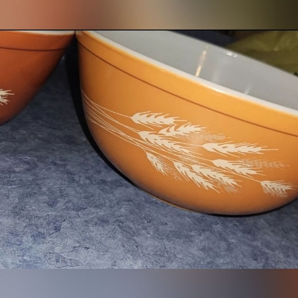 Vintage Pyrex Autumn Harvest Wheat Mixing Bowl Nesting Set of 4- 401 402 403 404 - Picture 10 of 12